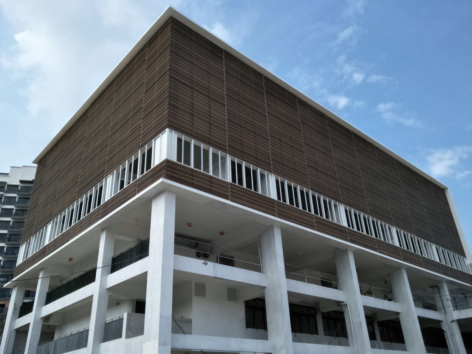 Damai School - Performance Louvres